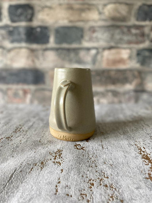 Jug (medium)